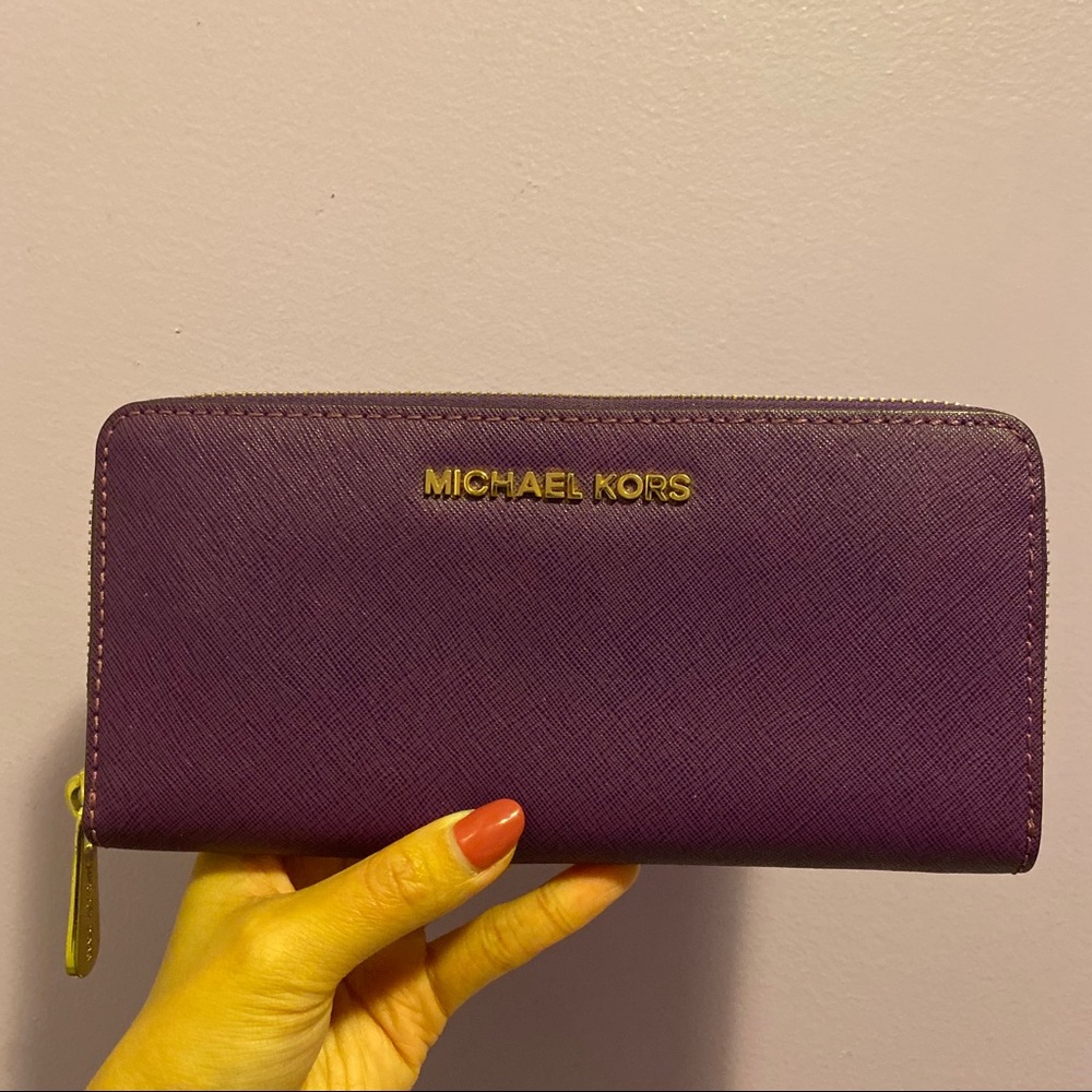 Michael kors purple wallet